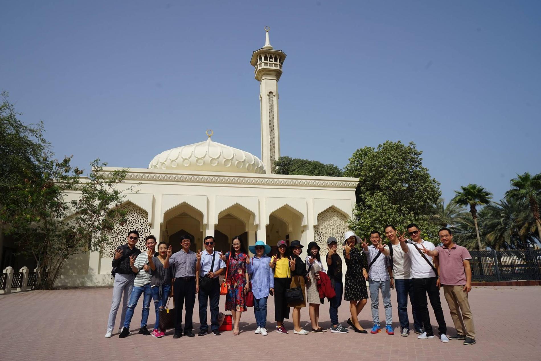 Đoàn tour Dubai ngày 1/4/2018