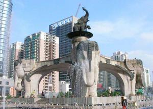 Nam Ninh “Thành phố xanh” gần biên giới Việt Nam