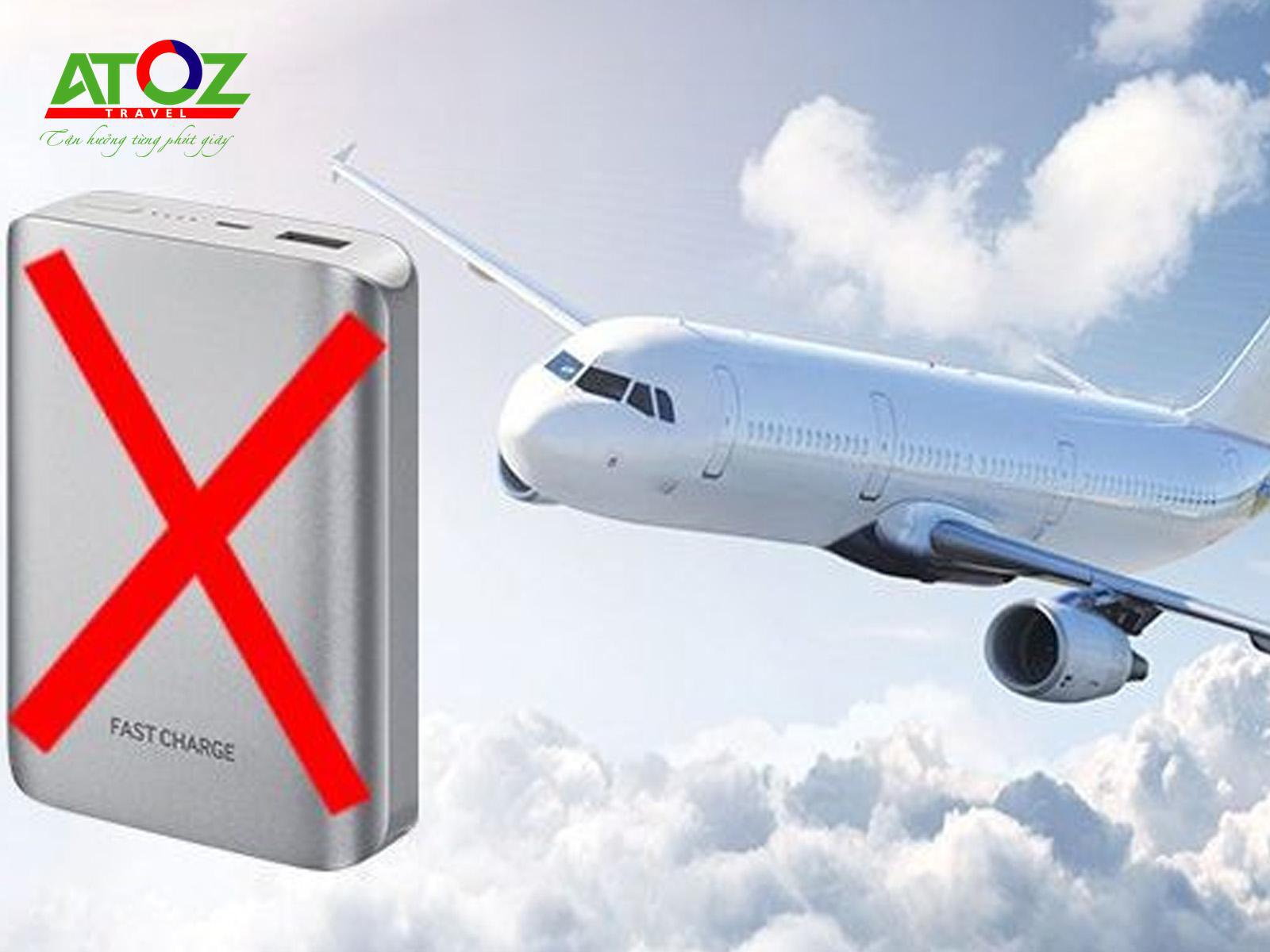 Vì sao sạc pin dự phòng bị cấm để trong hành lí ký gửi?