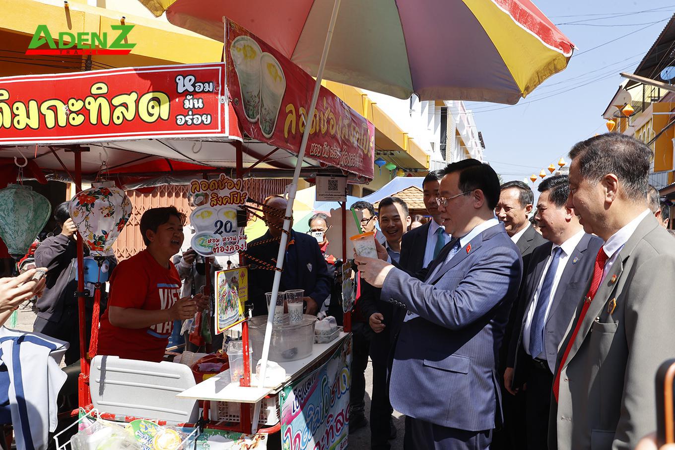 CÓ GÌ Ở KHU PHỐ VIỆT ĐẦU TIÊN TRÊN THẾ GIỚI?