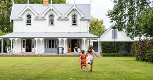 TOUR DU LỊCH NEW ZEALAND TUYẾN AUCKLAND - WAITOMO - TAUPO - ROTORUA - HOBITTON