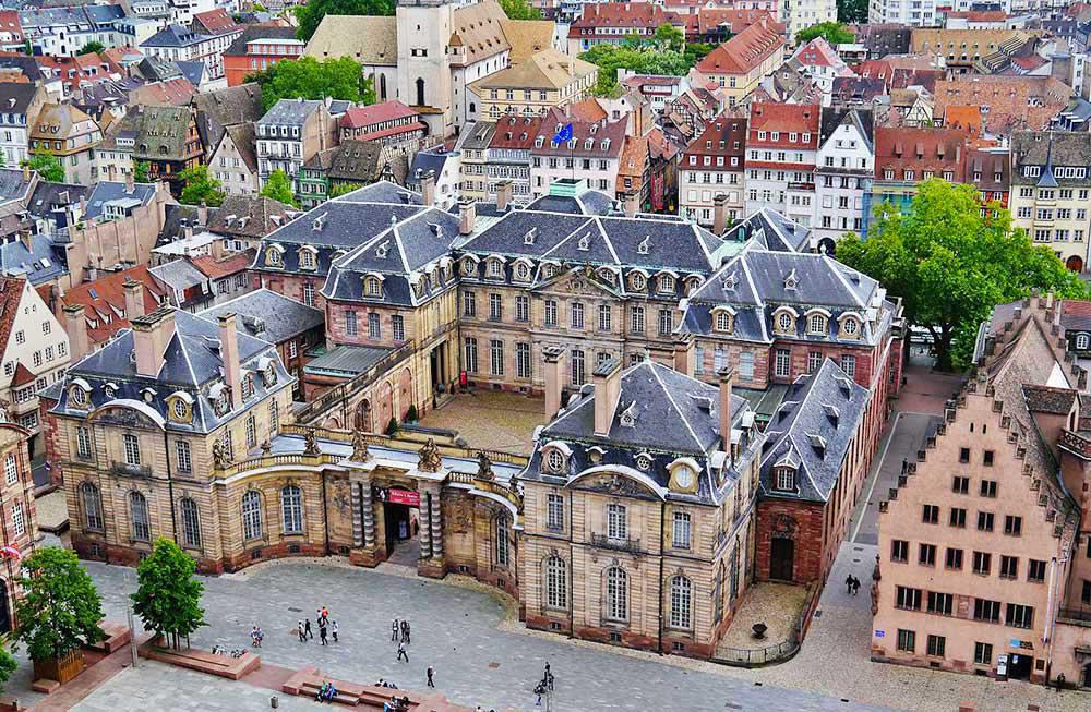 TOUR DU LỊCH CHÂU ÂU 4 NƯỚC PHÁP - Ý - THỤY SĨ - VATICAN